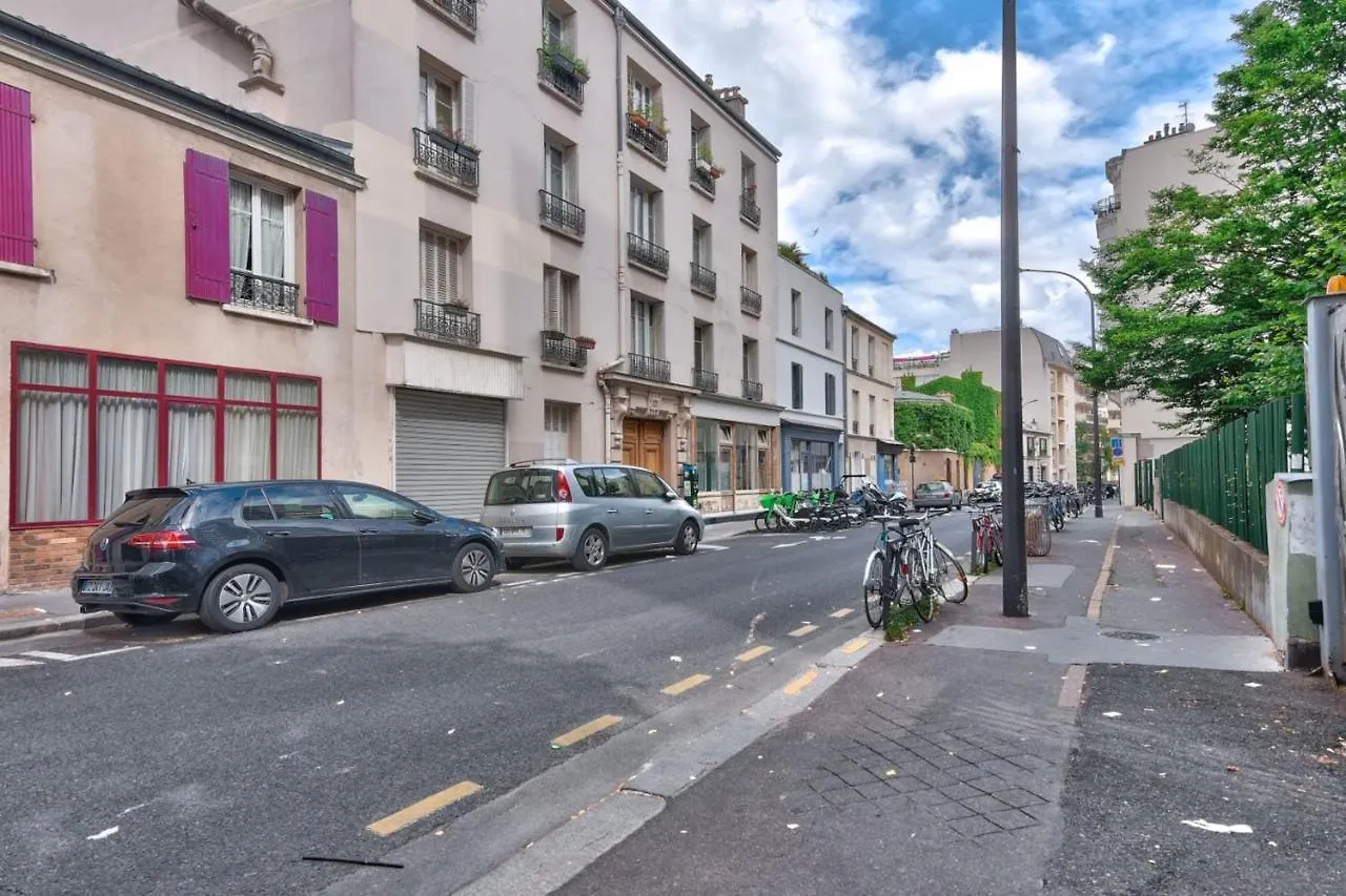 Very Nice T2 - Paris 20 contacts